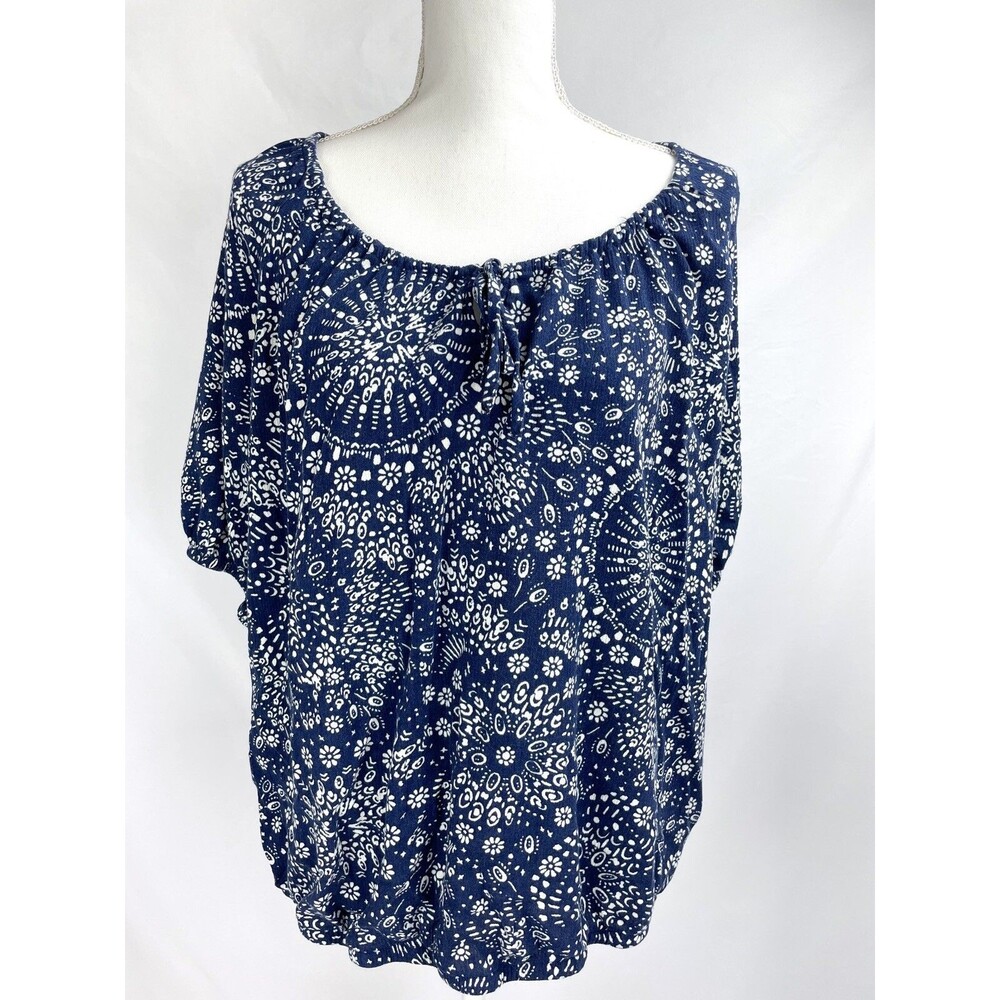 Torrid 1 Blue Floral Short Sleeves Blouse Shirt Stretchy Hem‎ Rayon